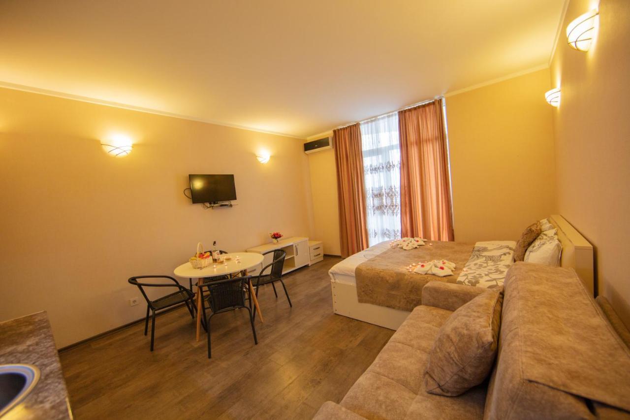 Tower Apartments باتومي المظهر الخارجي الصورة