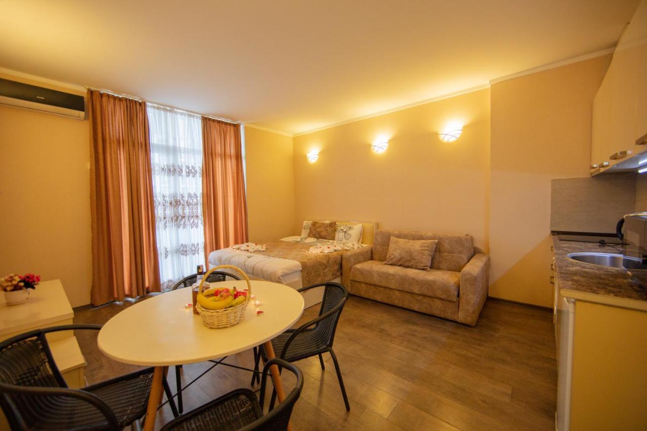 Tower Apartments باتومي المظهر الخارجي الصورة